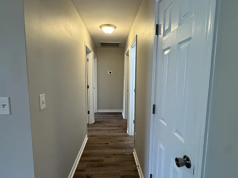 404 Faulkner Dr — Photo 8