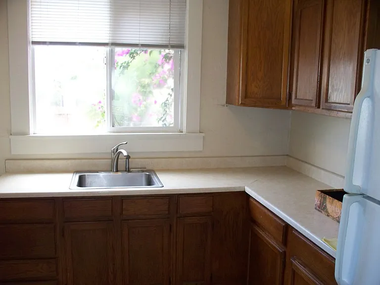 66 Edgar Ave — Photo 5