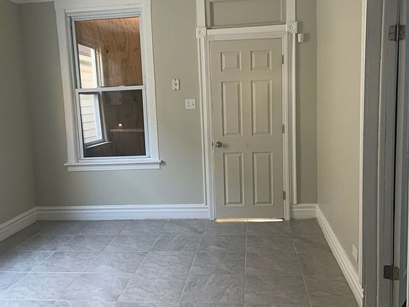 5th image of 8508 S Burnham Ave