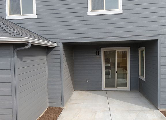 3rd image of 61049 SE Sydney Harbor Dr