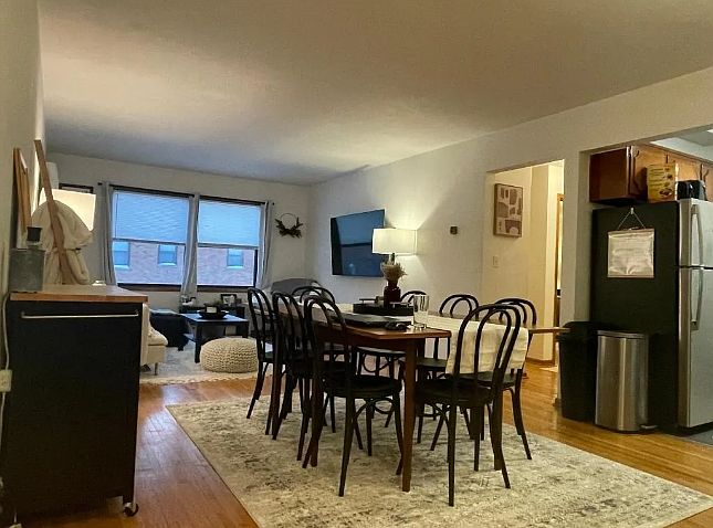 1st image of 2200 Lexington Ave N #5