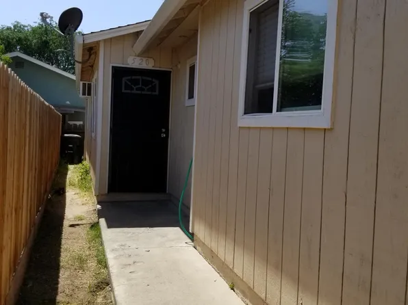 520 N 5th St, Oakdale, CA 95361