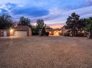 151 Reed Ln, Corrales, NM 87048