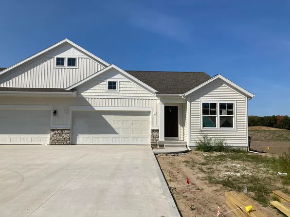 12343 Hawley Dr #19, Grand Haven, MI 49417