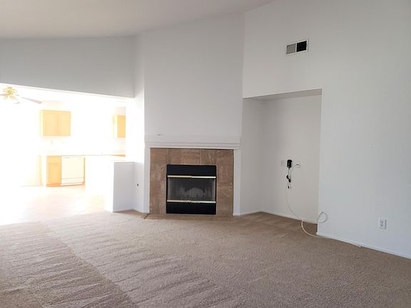3rd image of 11979 Pepperwood St