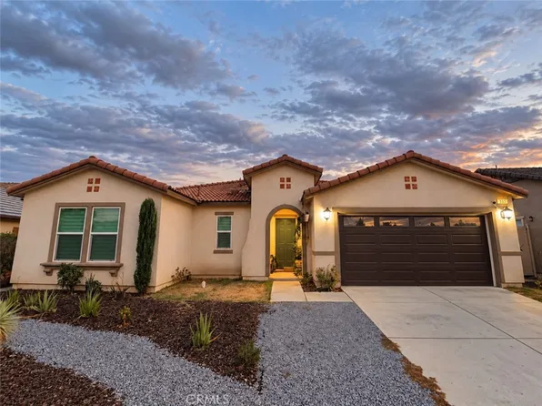 553 Hedgewood St, Hemet, CA 92543