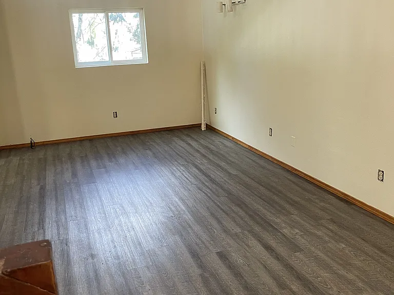 11306 SE Clinton St — Photo 5