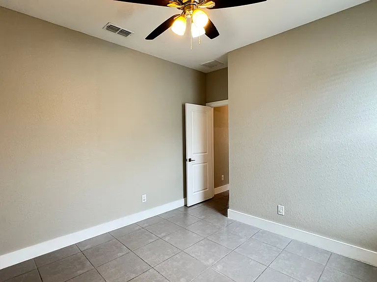 118 Lily Ln — Photo 20