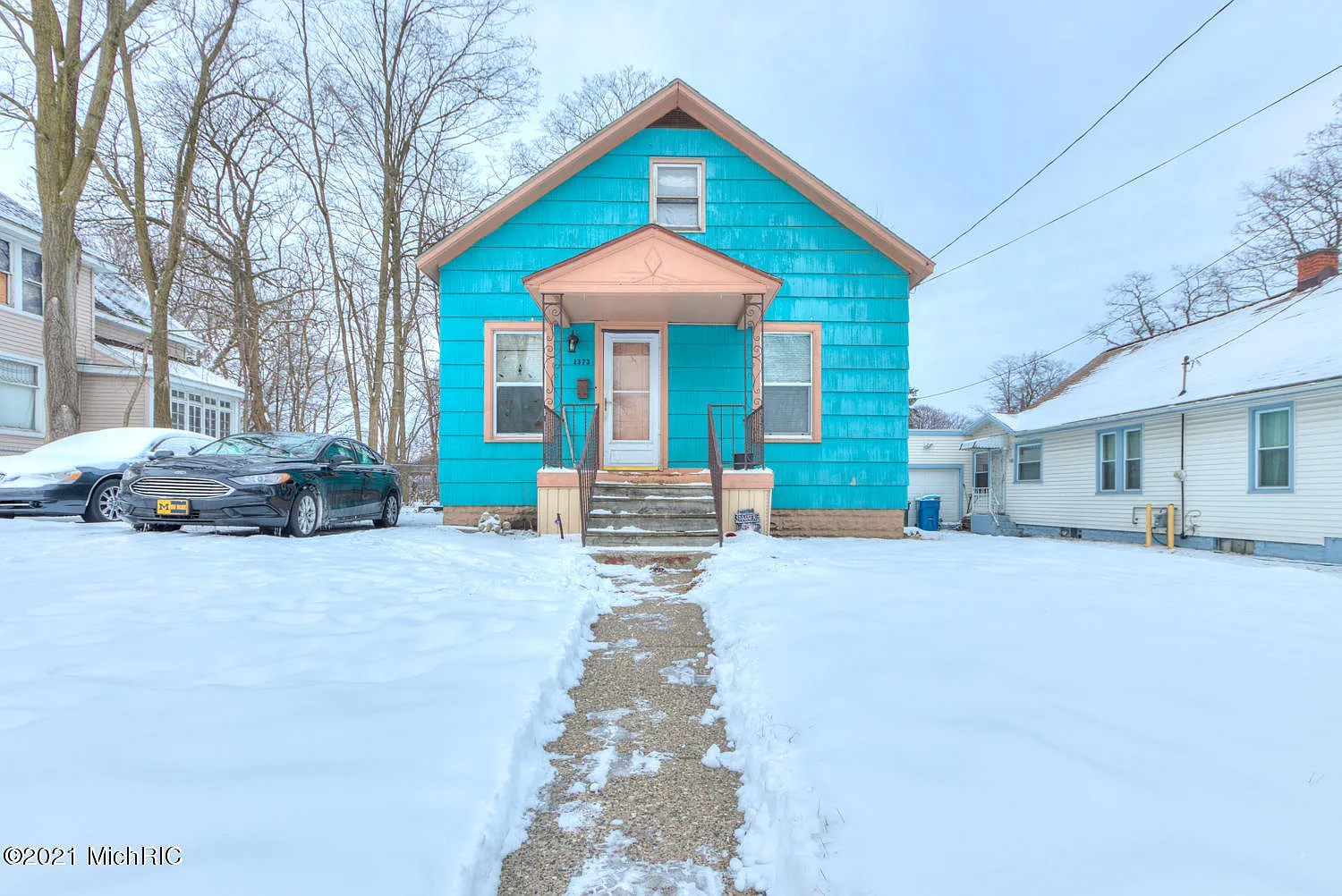 1373 Park St photo 1