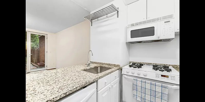Rented by OGI Management | media 5