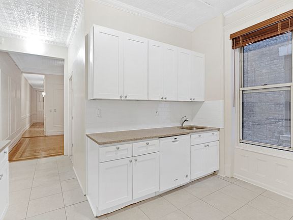 5th image of 78 W 82nd St APT 3A