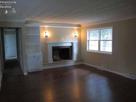 2nd image of 1532 Edwards Dr