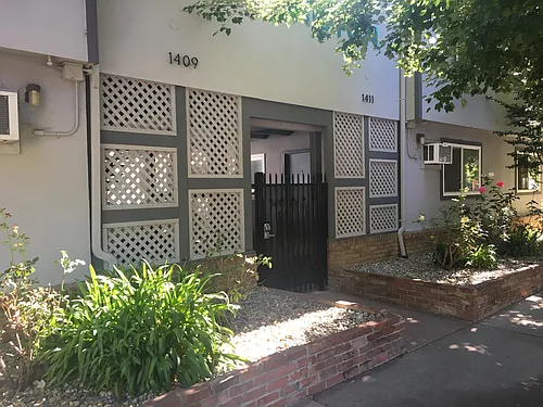 1409 T St #8 Photo 1