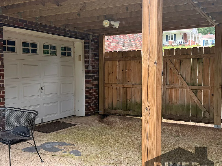 721 W Lelia St — Photo 23