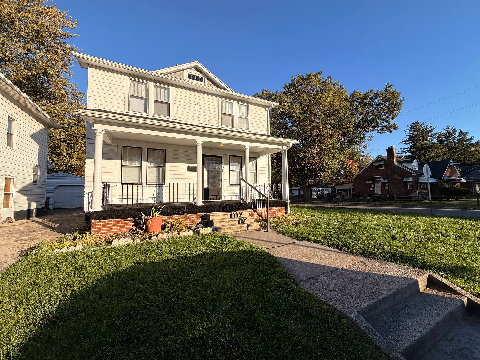4 bed, 1.5 bath, 1478 sqft, $1,500 — Photo 1