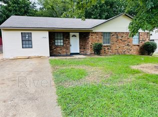 3120 Briarwood Dr, Horn Lake, MS 38637