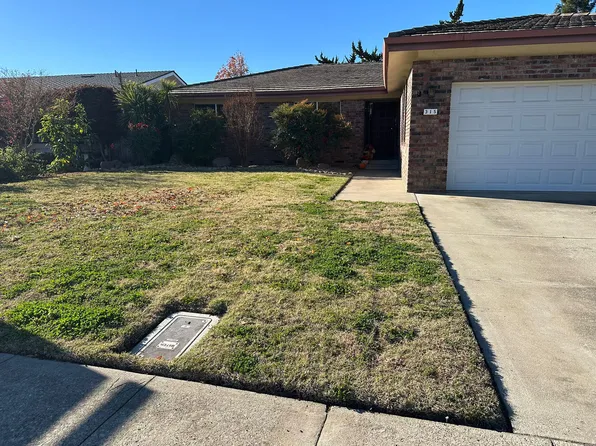 315 Rainier Dr, Lodi, CA 95242