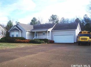 494 Westwood Dr, Lexington, TN 38351