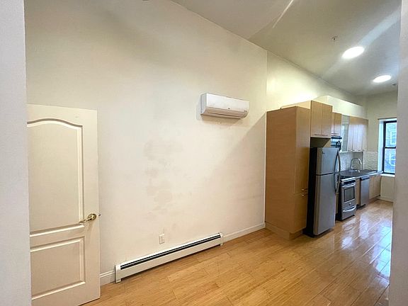 4th image of 410 Central Ave #3B
