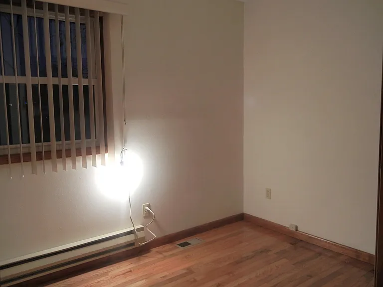 111 E 5th St #3 — Photo 5