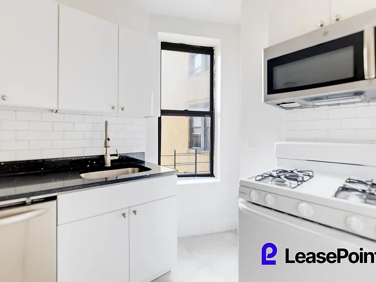 473 W 158th St #38 — Photo 4