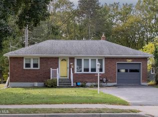 135 Cherry Ave, Delmar, NY 12054