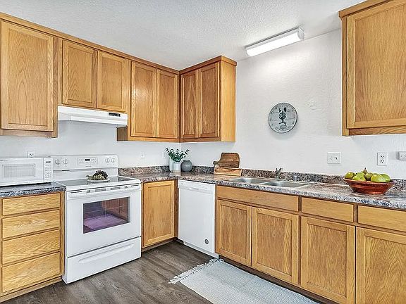 3rd image of 1274 Broadway #1274