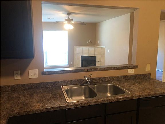 3rd image of 15009 Kyle Dr Unit B