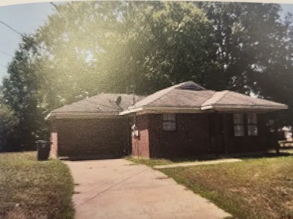 4340 Hidden Valley Ln, Memphis, TN 38109