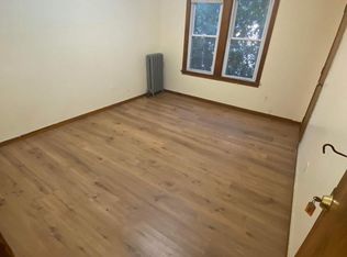 705 Union St #2R, West Springfield, MA 01089