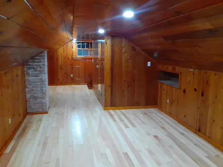 1447 W 3rd Ave — Photo 2