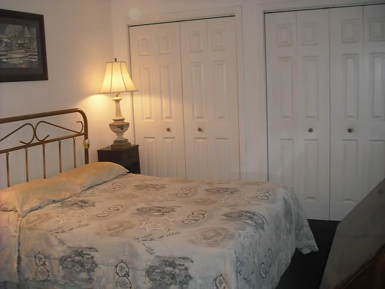 150 Shore Rd — Photo 17