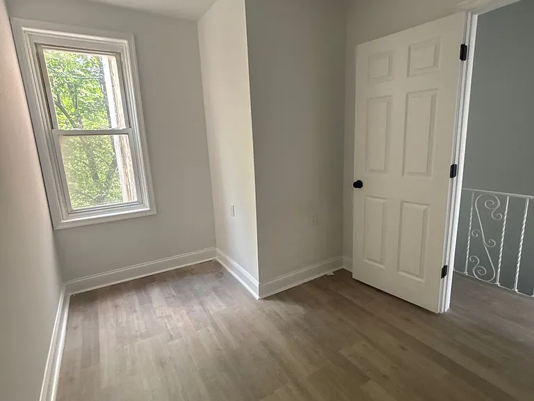 6403 Glenmore Ave #2 — Photo 4