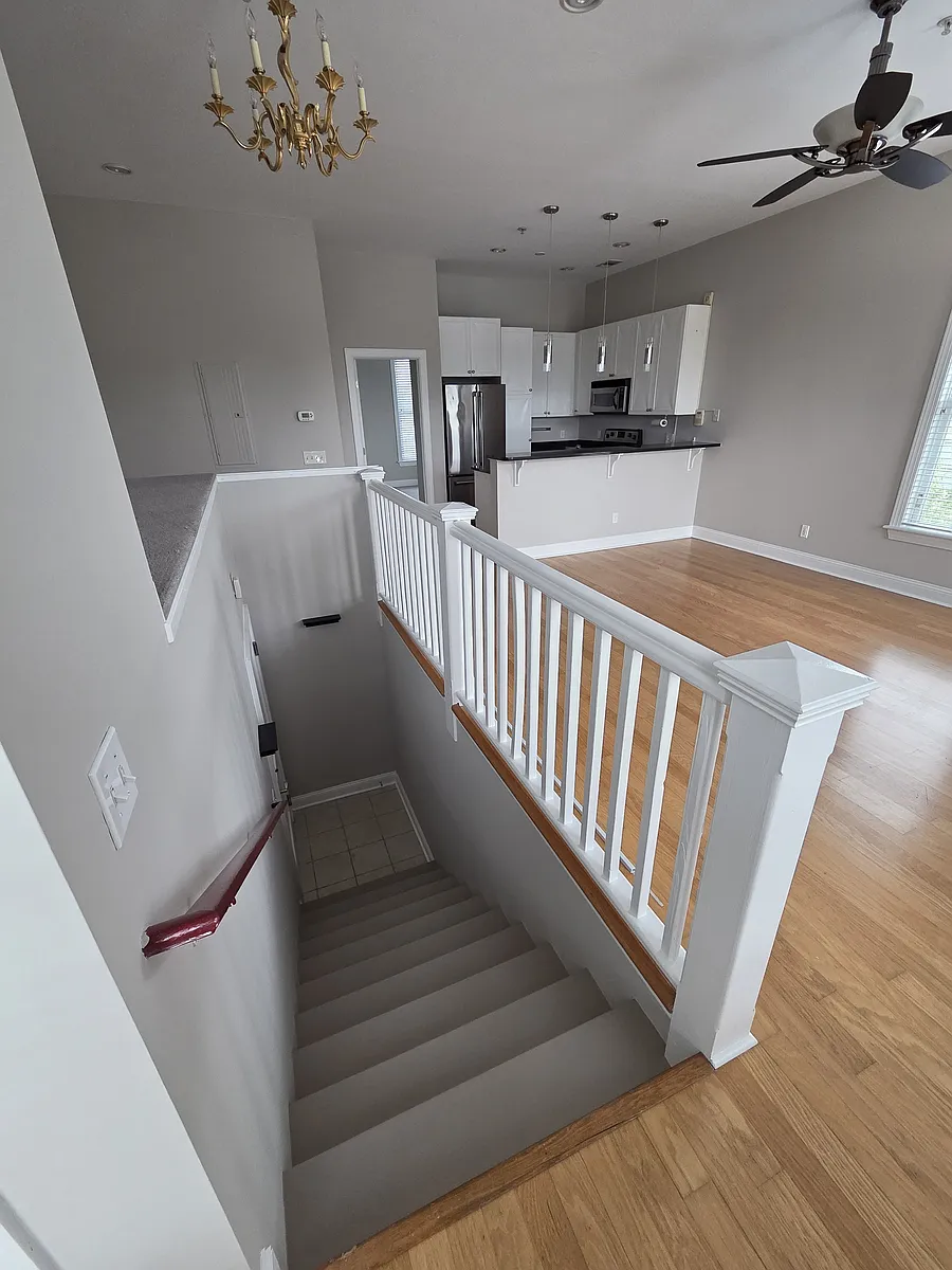 Building Photo - 302 Lorch St #201