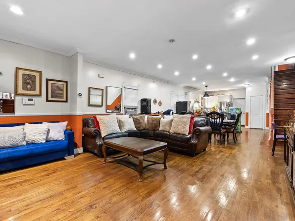 1048 East 94th Street image 3 of 23