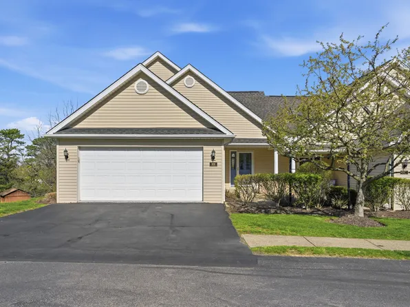101 Westminster Dr, Pittsburgh, PA 15229