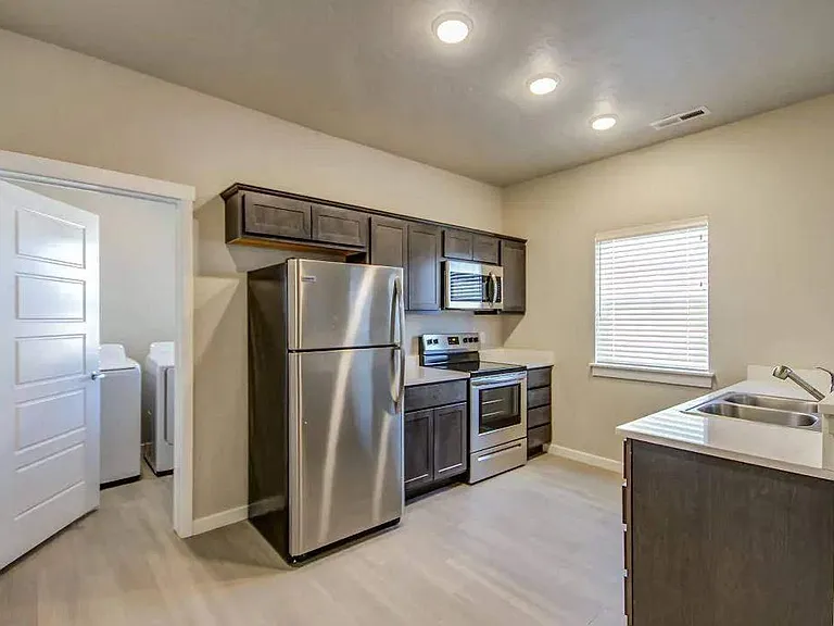 White Hawk Townhomes — Photo 22