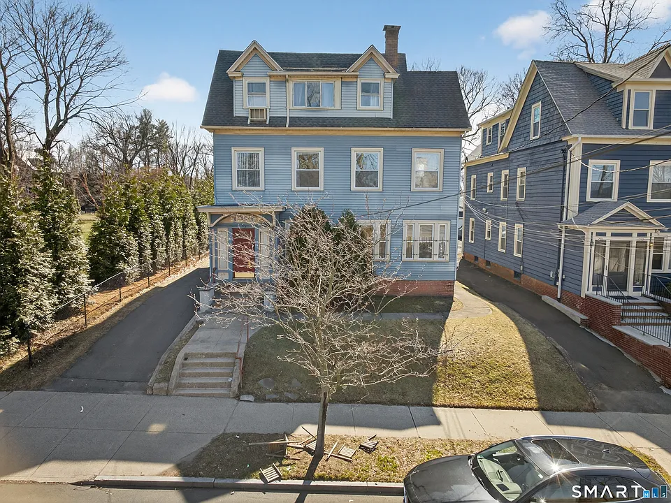 224 Huntington St #1
