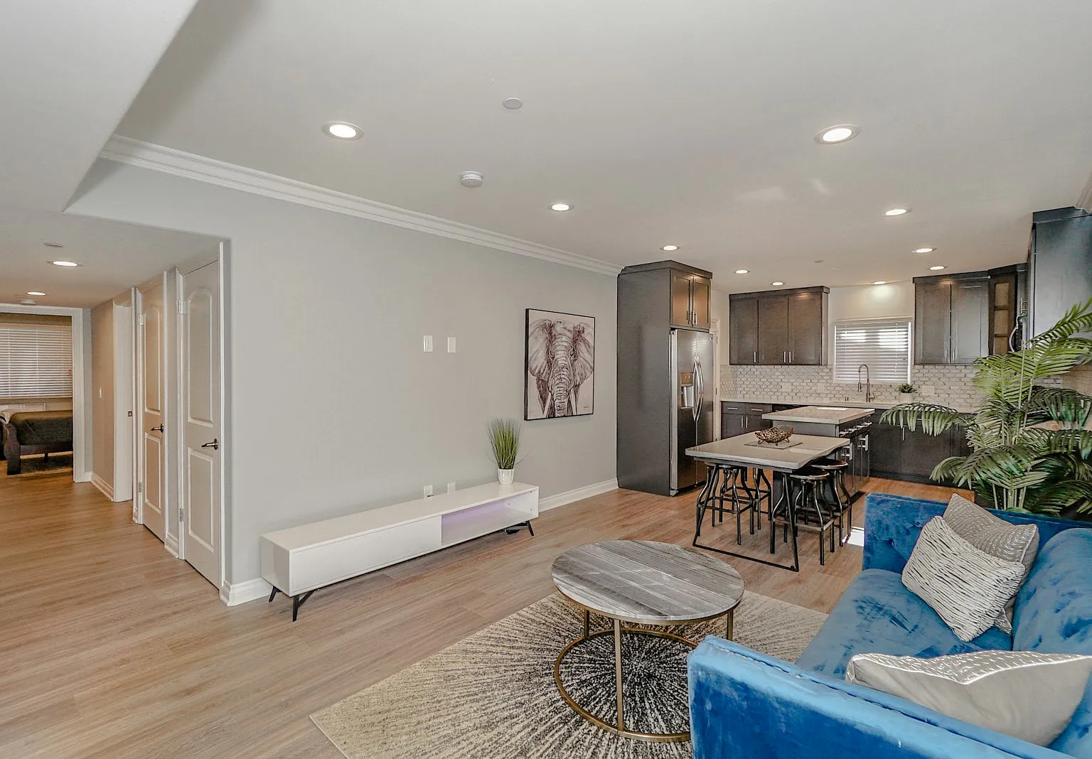 4508 Esmeralda Street, Unit 4508 — Photo 3