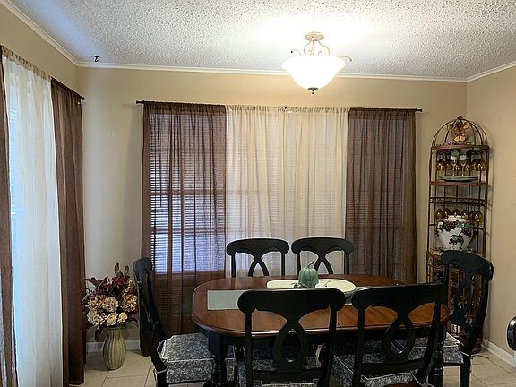 2nd image of 606 Pine Cone Dr
