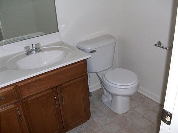 4th image of 2591 Cider Dr