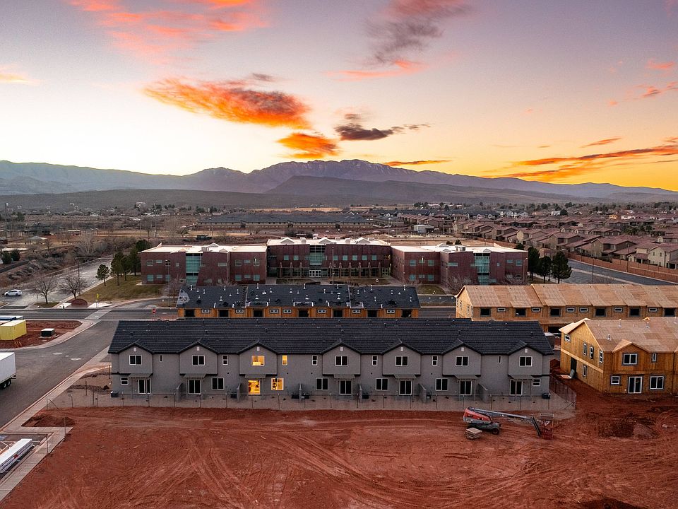 Desert Village Model Home (39)