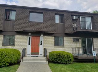1110 Cherry Hill Dr, Poughkeepsie, NY 12603