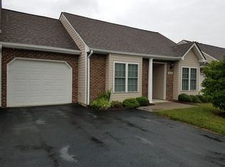 8610 Little Hoop Rd, Roanoke, VA 24019