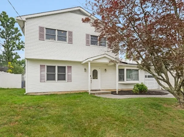 20 Normandy Rd, Mount Olive Twp., NJ 07836
