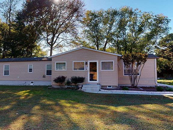 5th image of 108 Pine Dr