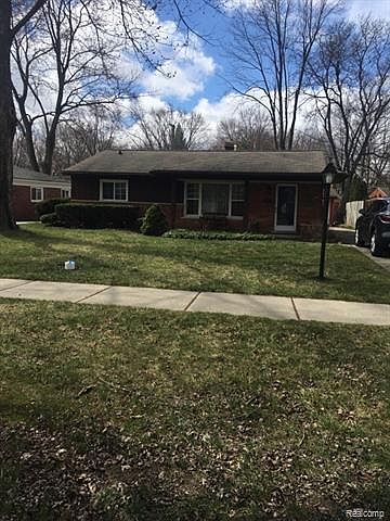 2nd image of 28261 Red Leaf Ln