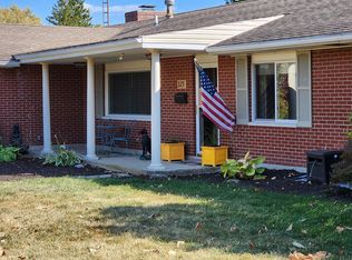 321 Beechgrove Dr, Englewood, OH