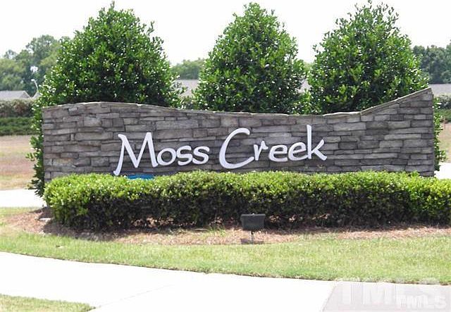 2nd image of 204 E Moss Creek Dr