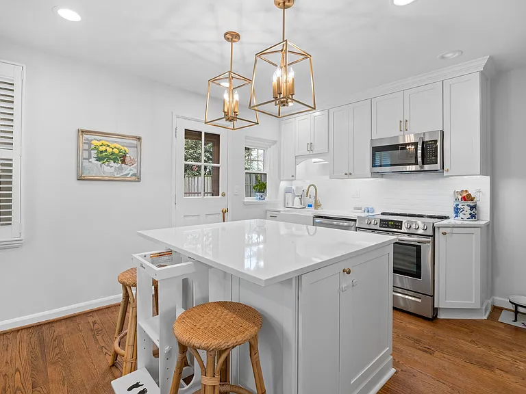 3203 S Stafford St — Photo 11